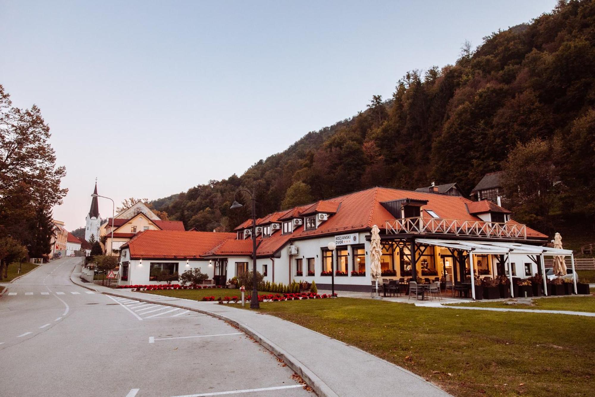 Kozjanski Dvor Podčetrtek Dış mekan fotoğraf